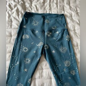 Beyond Yoga Teal Zodiac Leggings
